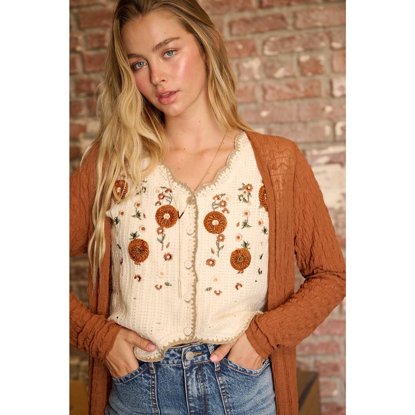 FLORAL EMBROIDERY SLEEVELESS VEST CROCHET TOP