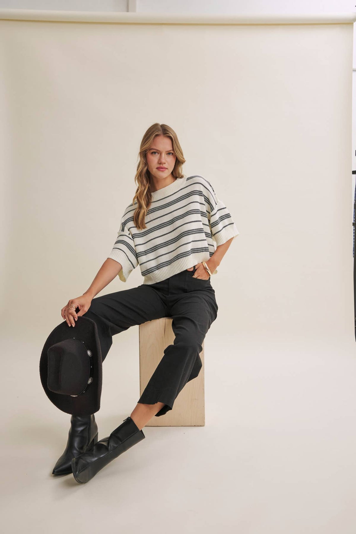ESSENSE OF WEEKEND STRIPED LINEN COTTON BOXY SWEATER TOP