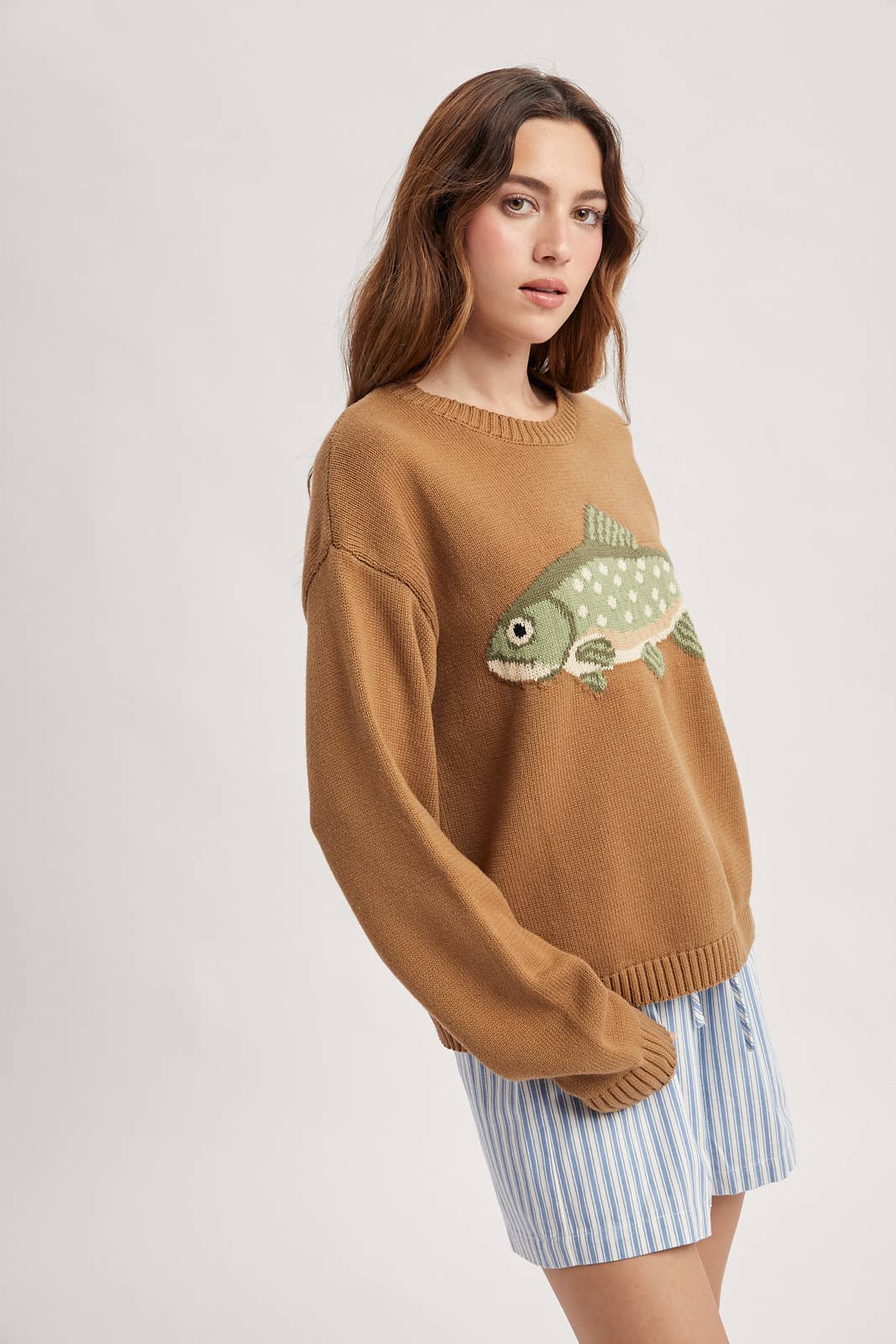 'FISH' GRAPHIC COASTAL CREWNECK SWEATER / WL25-12103