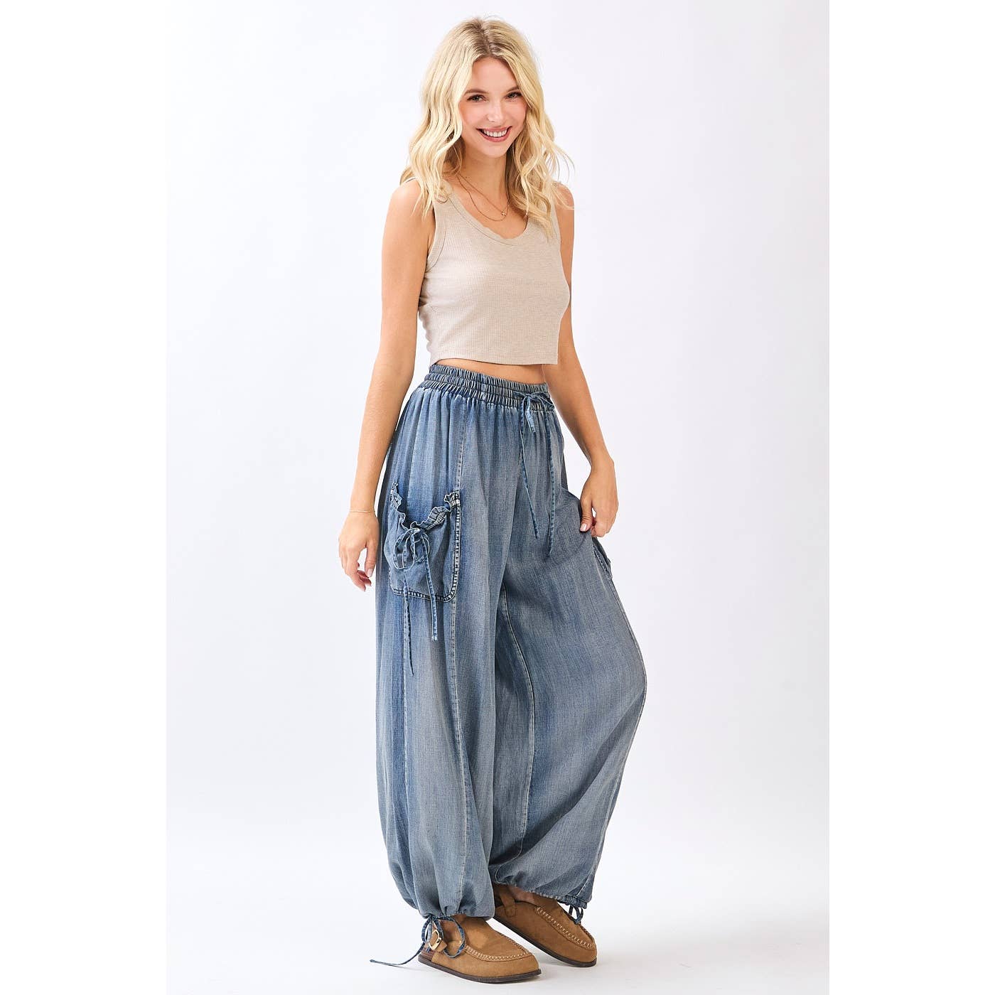 WASHED CHAMBRAY ADJUSTABLE ANKLE DROP POCKET PANTS