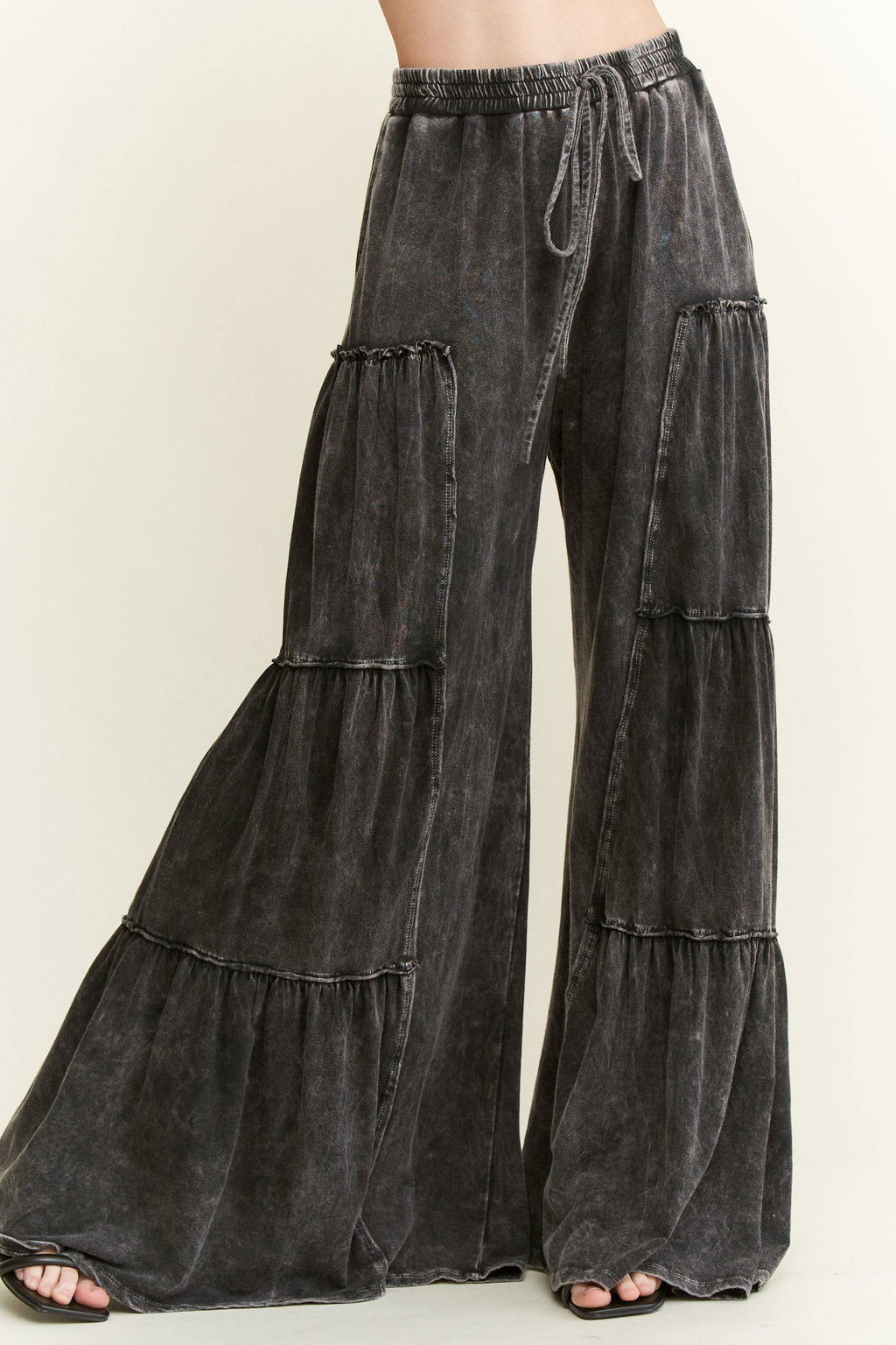 Mineral Washed Tiered Wide Leg Pants HP5033P1