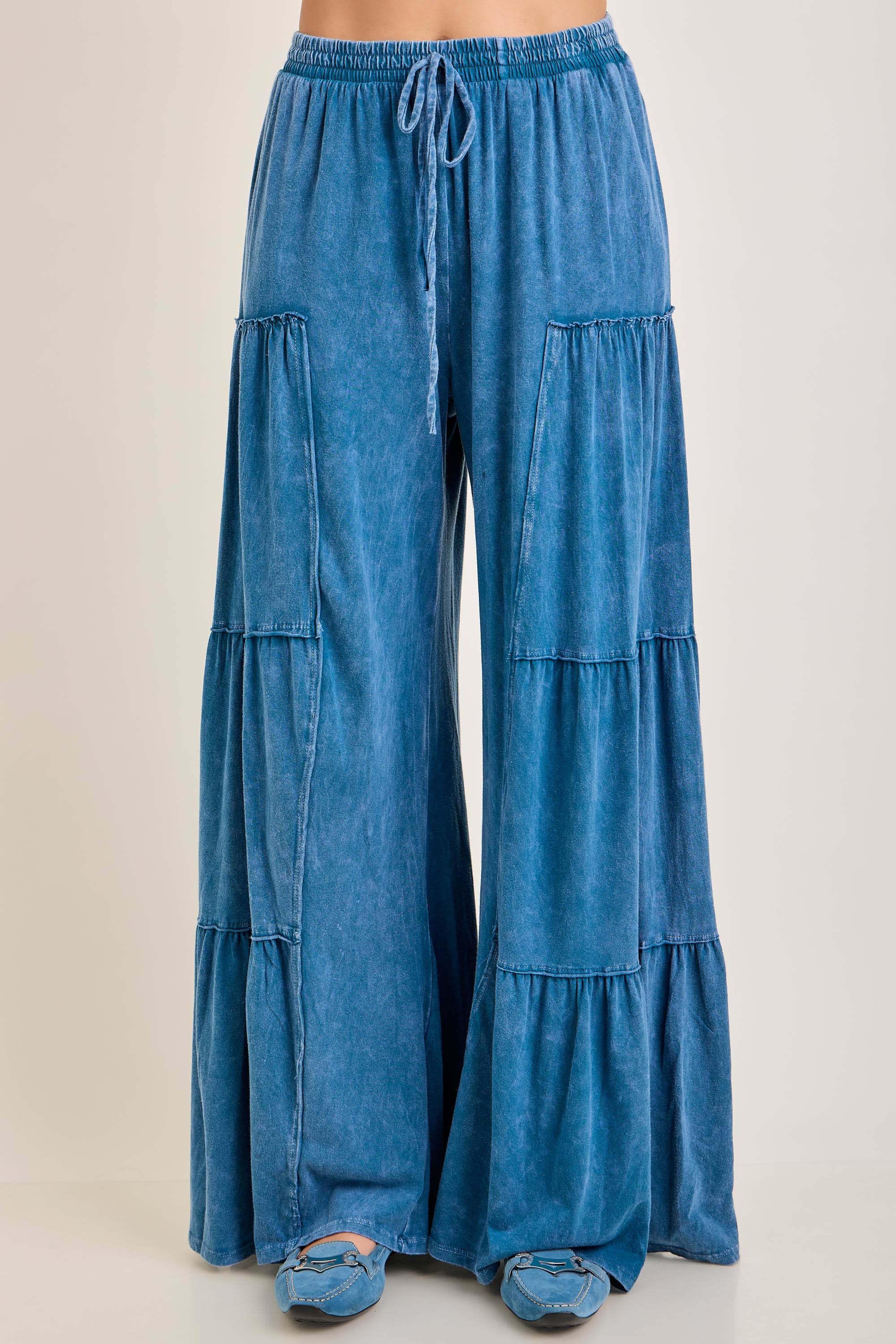 Mineral Washed Tiered Wide Leg Pants HP5033P1