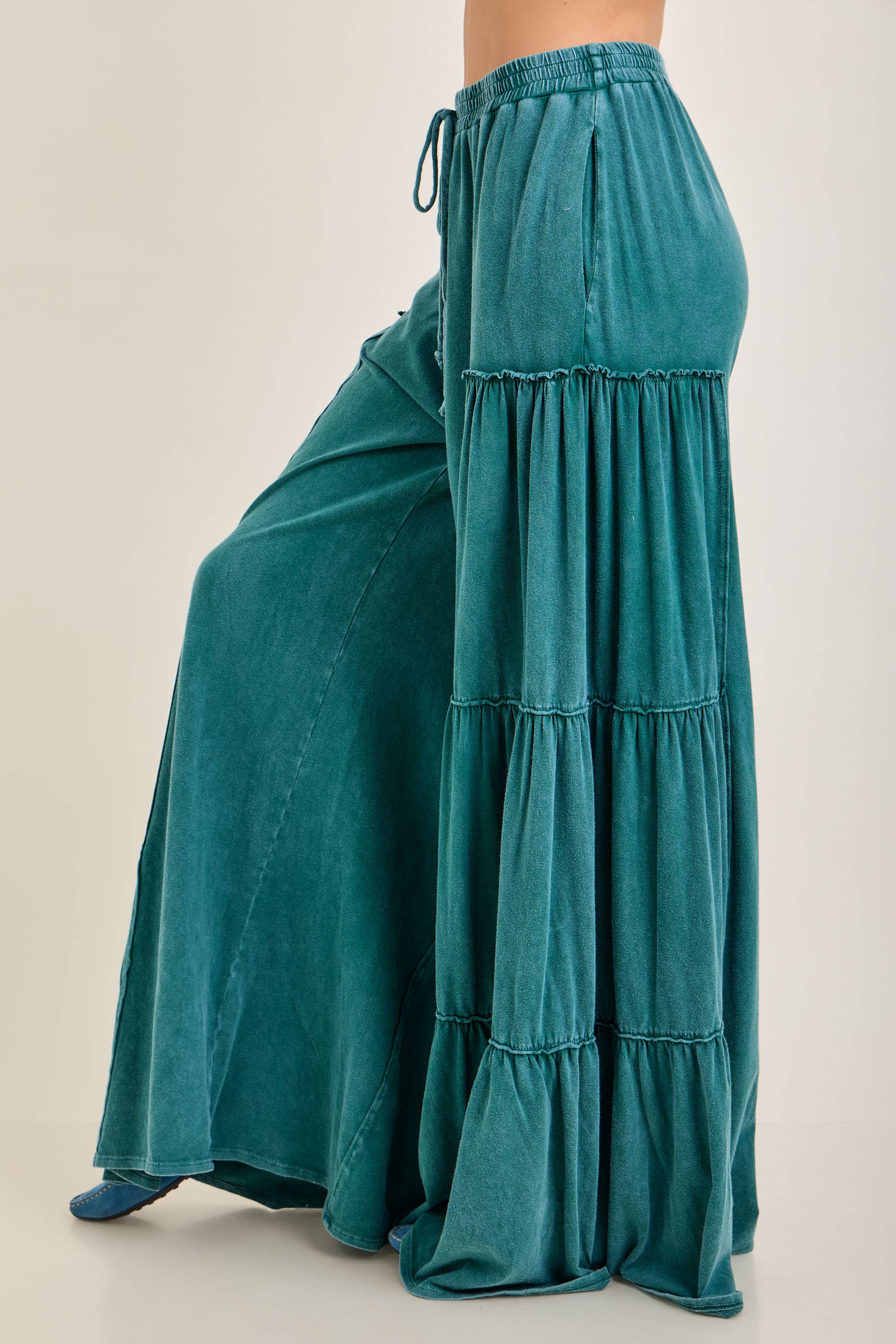 Mineral Washed Tiered Wide Leg Pants HP5033P1