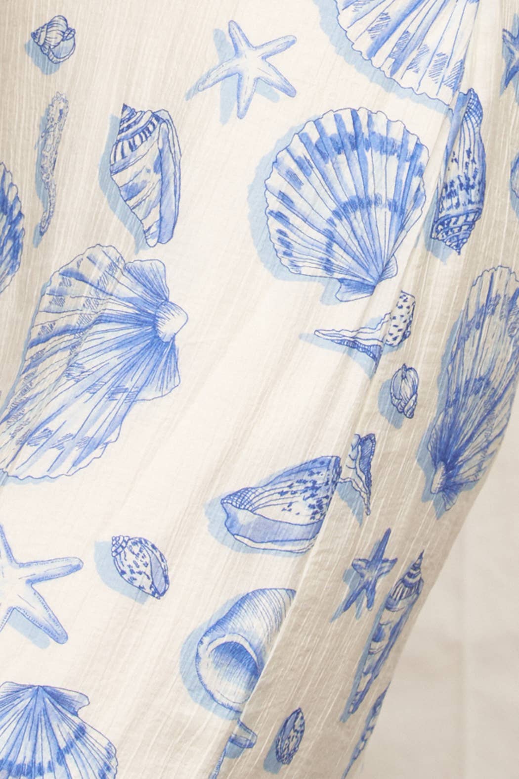 Sleeveless Seashell Print Tie-Back Midi Dress