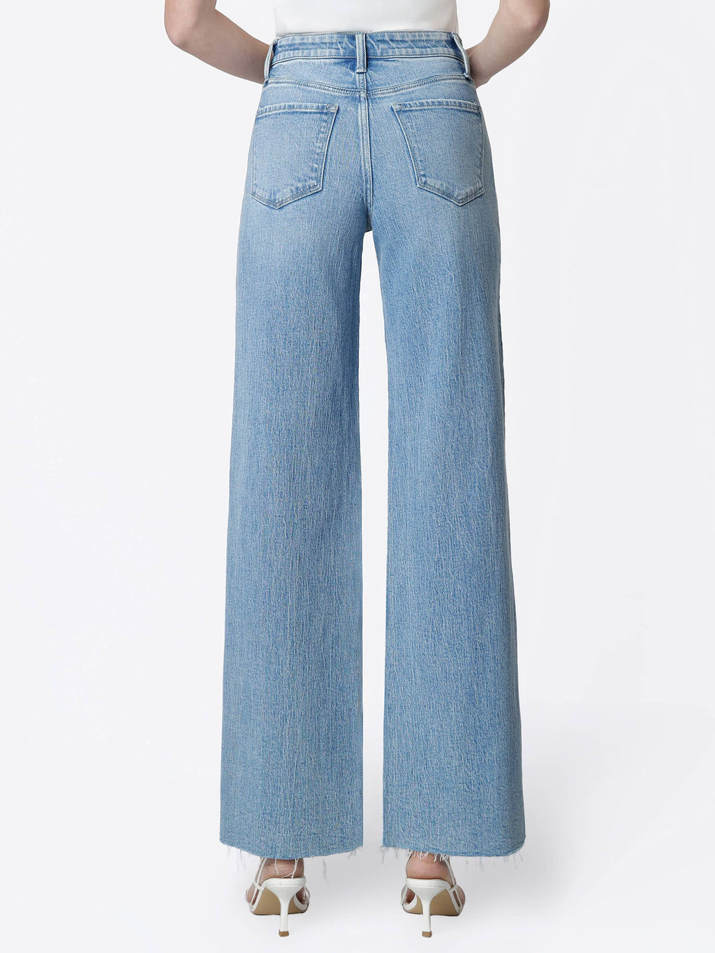 HIGH RISE CLEAN CUT RAW HEM WIDE JEANS T6900