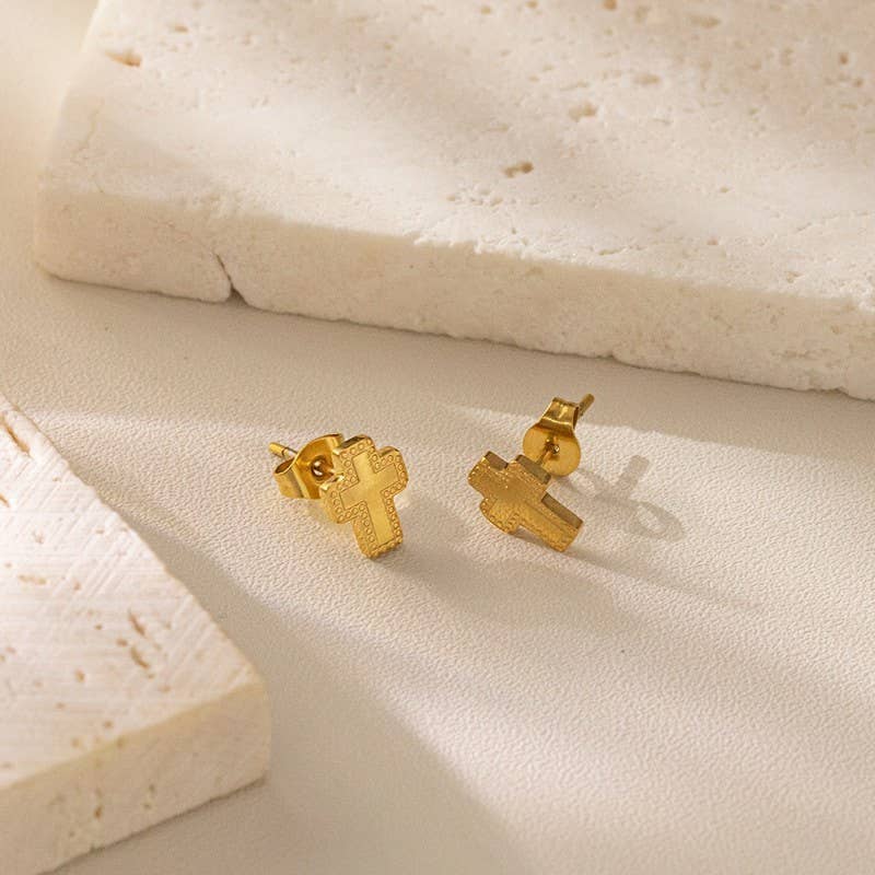 18K STAINLESS STEEL TARNISH FREE CROSS EARRINGS | 40E388
