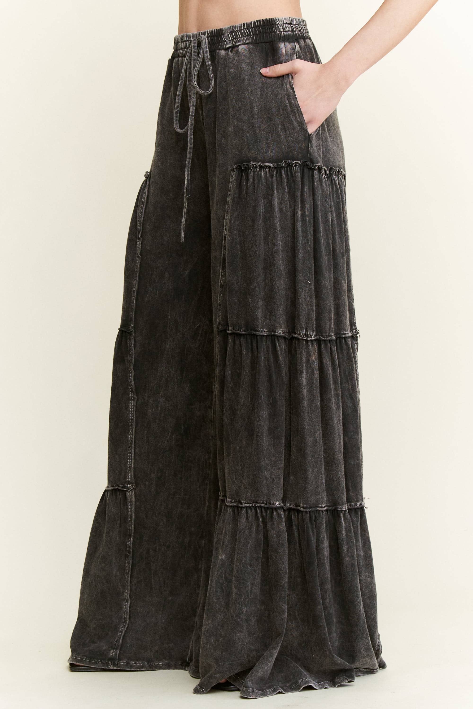 Mineral Washed Tiered Wide Leg Pants HP5033P1