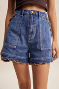Scallop Button-Side Stretch Denim Shorts LP0277