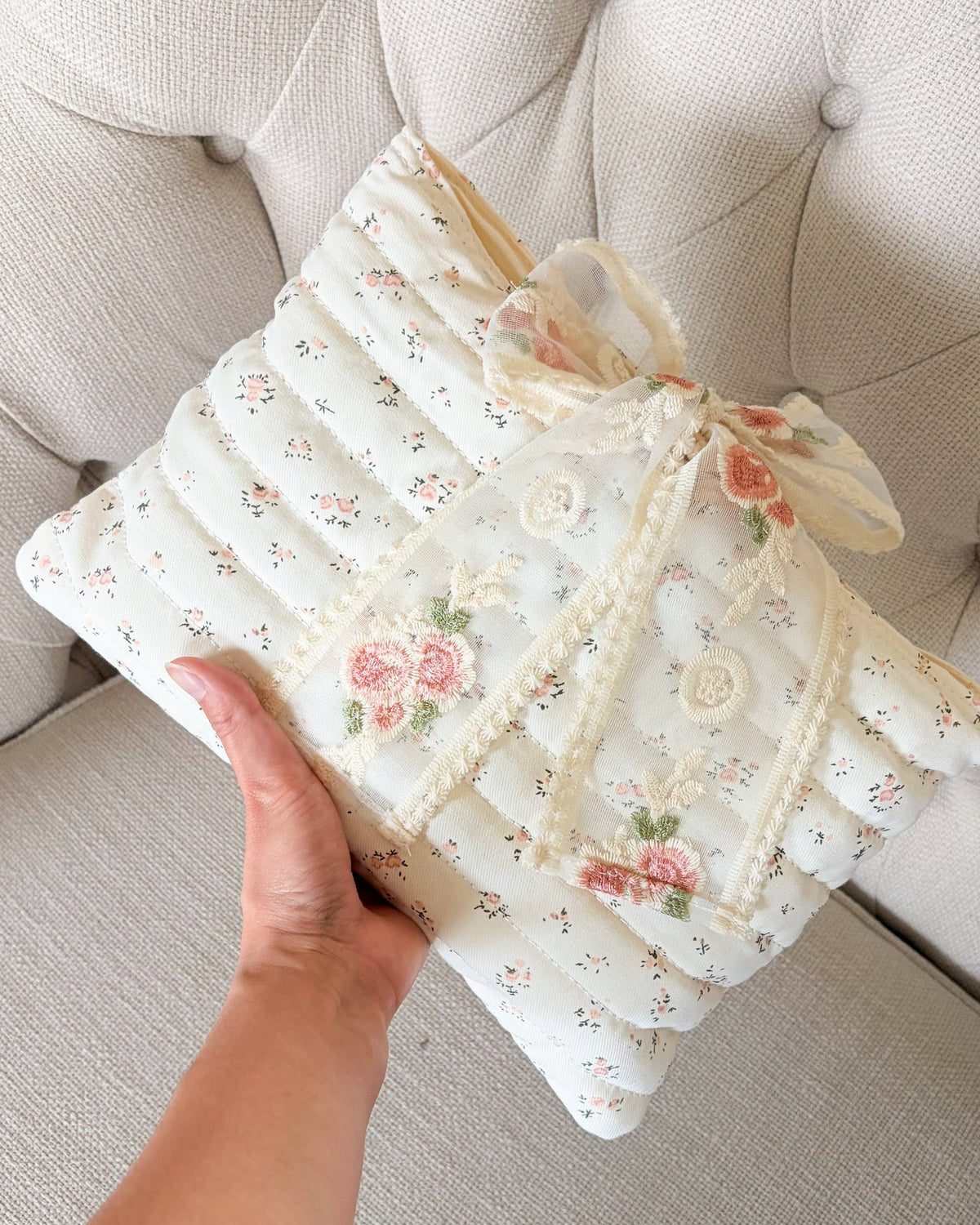 Large Pink Floral Book Sleeve with Lace Ribbon | Bible, Hardcover & Laptop Sleeve
